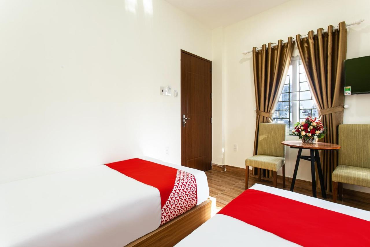 โอโย 658 ยูโร โกลด์เฮาส์ แอนด์ คอฟฟี Hotel ดานัง ภายนอก รูปภาพ